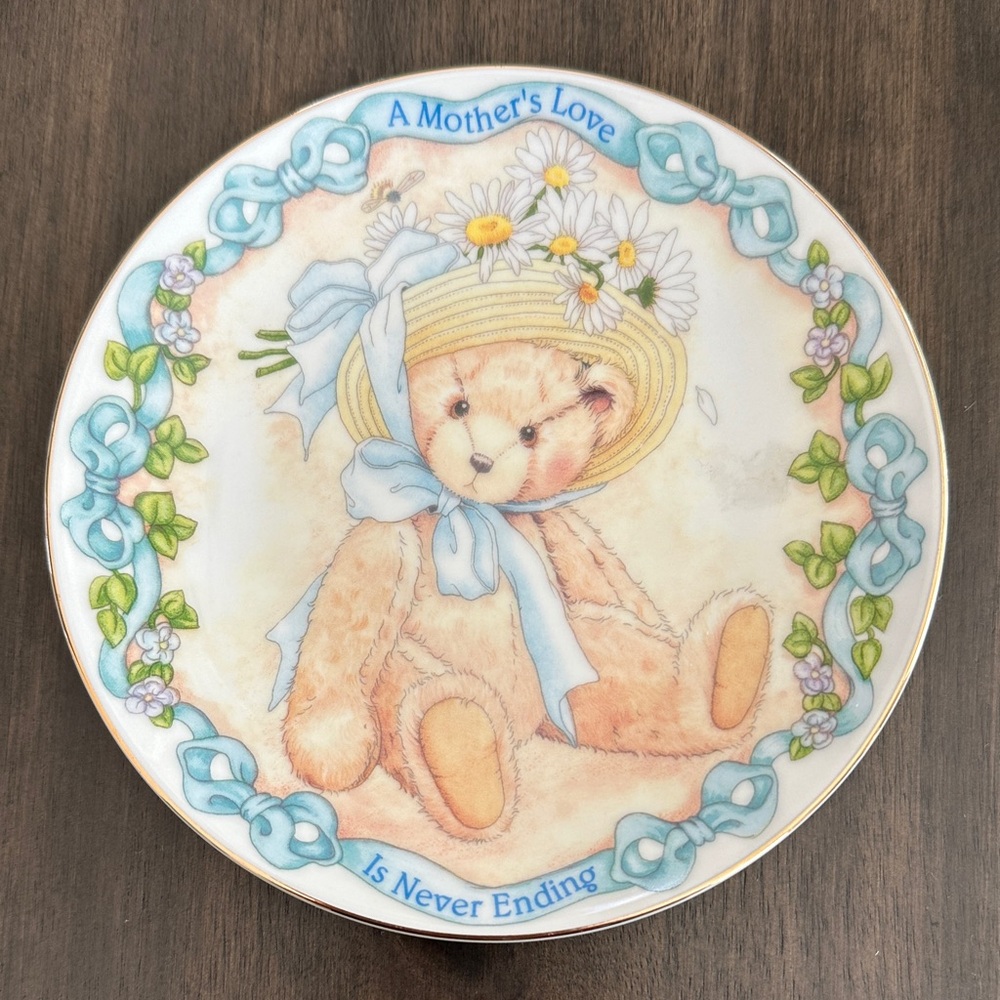 2001 Cherished Teddies Floral Teddy Bear Plate with Blue and Cream Accents